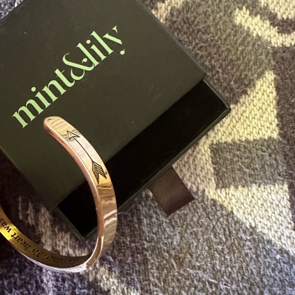 Mint and Lilly bracelet - NIB when your wings were ready I was not - Picture 4 of 6